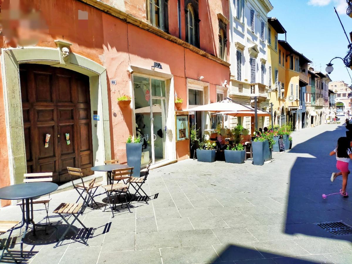 Sotto I Tetti Del Borgo Apartment สโปเลโต ภายนอก รูปภาพ
