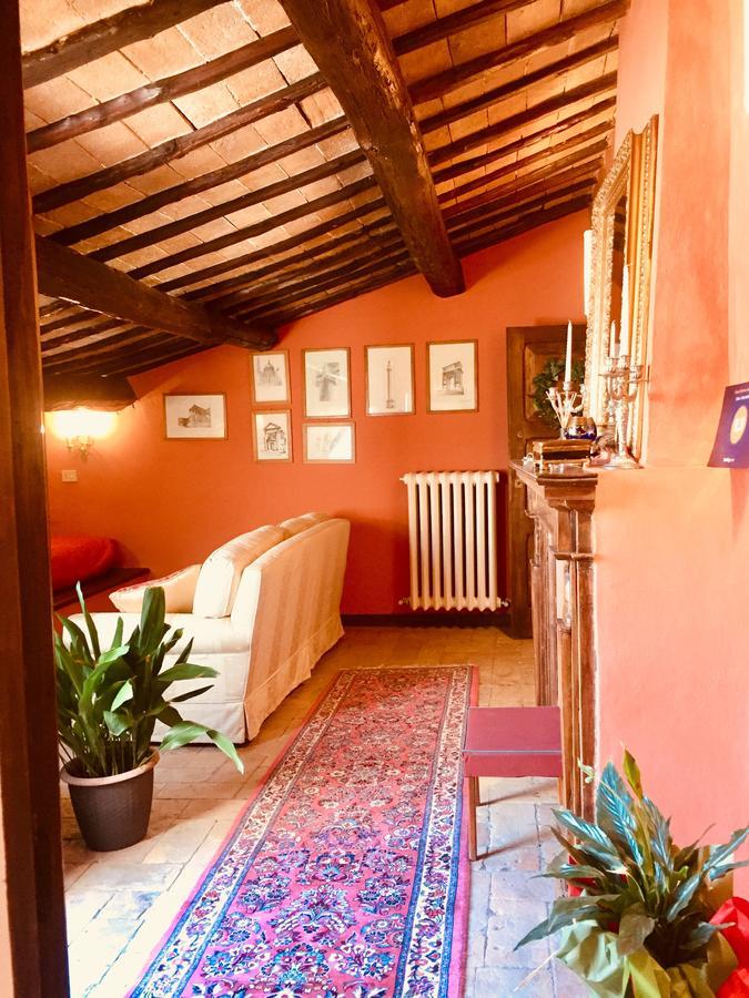 Sotto I Tetti Del Borgo Apartment สโปเลโต ภายนอก รูปภาพ